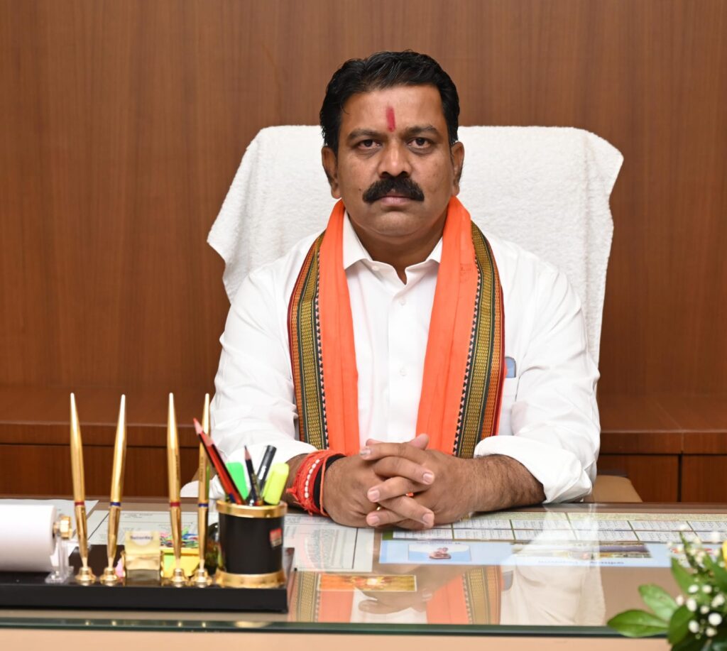 जो लोग दशकों से हिंसा का रास्ता अपनाए हुए थे, वह अब मुख्यधारा में लौट रहे हैं- उपमुख्यमंत्री