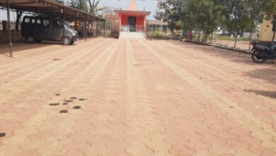 डीएमएफ फंड में गड़बड़ी का आरोप: 10 लाख 53 हजार की राशि पर सवाल, अहिवारा CHC के सामने पेवर ब्लॉक निर्माण के बाद बोर्ड हटाया गया