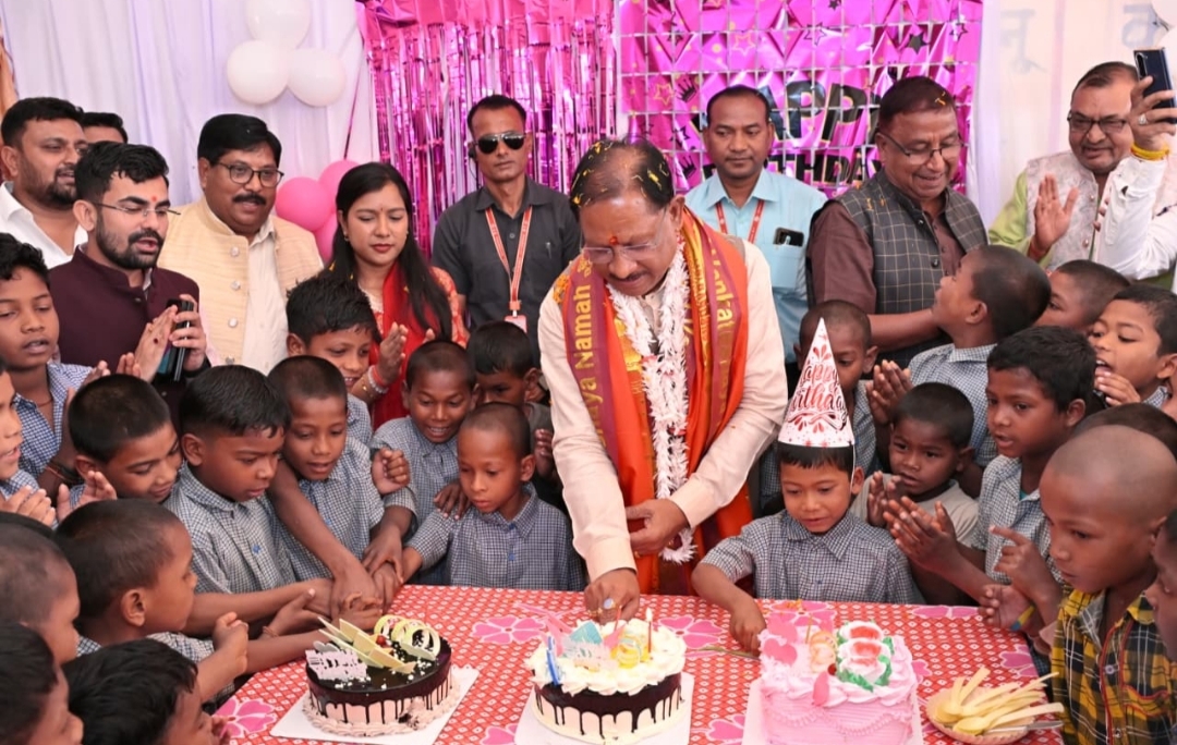 बच्चों के चेहरों की मुस्कान बना मुख्यमंत्री श्री साय के जन्मदिन का सबसे बड़ा उपहार
