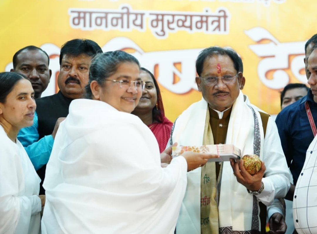 मुख्यमंत्री श्री विष्णुदेव साय को मिलीं जन-जन की शुभकामनाएं, जन्मदिन पर मुख्यमंत्री निवास बना उल्लास का केंद्र मुख्यमंत्री श्री विष्णुदेव साय को मिलीं जन-जन की शुभकामनाएं, जन्मदिन पर मुख्यमंत्री निवास बना उल्लास का केंद्र