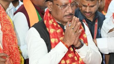 मुख्यमंत्री ने कुदरगढ़ी माता मंदिर में पूजा-अर्चना कर की प्रदेशवासियों की सुख-समृद्धि की कामना मुख्यमंत्री ने कुदरगढ़ी माता मंदिर में पूजा-अर्चना कर की प्रदेशवासियों की सुख-समृद्धि की कामना