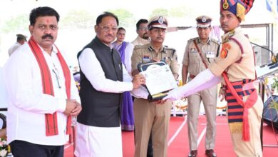 आधुनिक तकनीक के साथ संवेदनशीलता ही नई पुलिसिंग की पहचान है – मुख्यमंत्री आधुनिक तकनीक के साथ संवेदनशीलता ही नई पुलिसिंग की पहचान है – मुख्यमंत्री