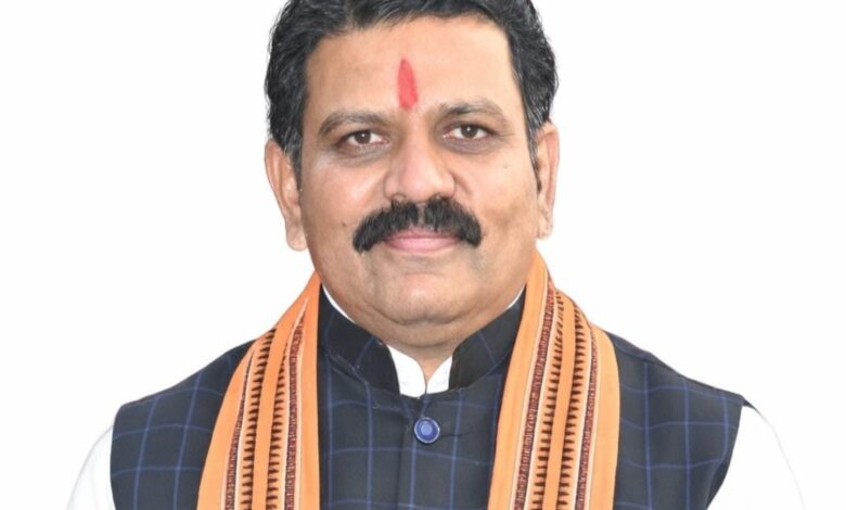 महासमुंद में बरगढ़-बलांगीर-महासमुंद डिवीजन के 15 माओवादियों का पुनर्वास, उपमुख्यमंत्री विजय शर्मा ने किया स्वागत महासमुंद में बरगढ़-बलांगीर-महासमुंद डिवीजन के 15 माओवादियों का पुनर्वास, उपमुख्यमंत्री विजय शर्मा ने किया स्वागत