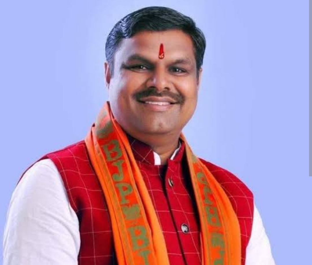 ग्रामोद्योग विभाग का बजट 2026-27 : कुटीर उद्योग, बुनकरों और शिल्पियों के सशक्तिकरण पर सरकार का फोकस