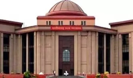 कलेक्टर के आदेश को हाईकोर्ट ने किया निरस्त। कलेक्टर के आदेश को हाईकोर्ट ने किया निरस्त।