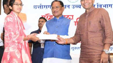 युवाओं के उज्ज्वल भविष्य के लिए सरकार पूर्णतः प्रतिबद्ध : मुख्यमंत्री श्री विष्णु देव साय युवाओं के उज्ज्वल भविष्य के लिए सरकार पूर्णतः प्रतिबद्ध : मुख्यमंत्री श्री विष्णु देव साय