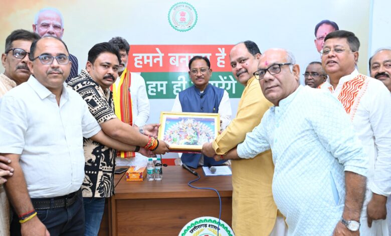 बंगाली नववर्ष मिलन समारोह में शामिल हुए मुख्यमंत्री श्री विष्णुदेव साय