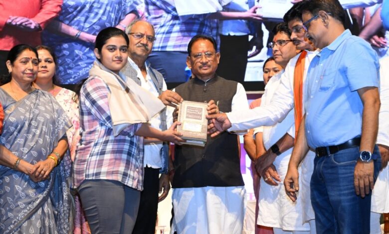 पंचायती राज संस्थाओं को सशक्त बनाकर विकसित भारत की नींव को मजबूत कर रही है हमारी सरकार : मुख्यमंत्री श्री विष्णु देव साय