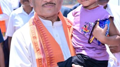 जब मुख्यमंत्री उतरे मैदान में: सुशासन तिहार में बच्चों संग खेला क्रिकेट, बढ़ाया हौसला