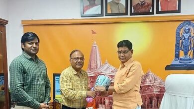 शिक्षा मंत्री से मिले कुलपति प्रो. दयाल
