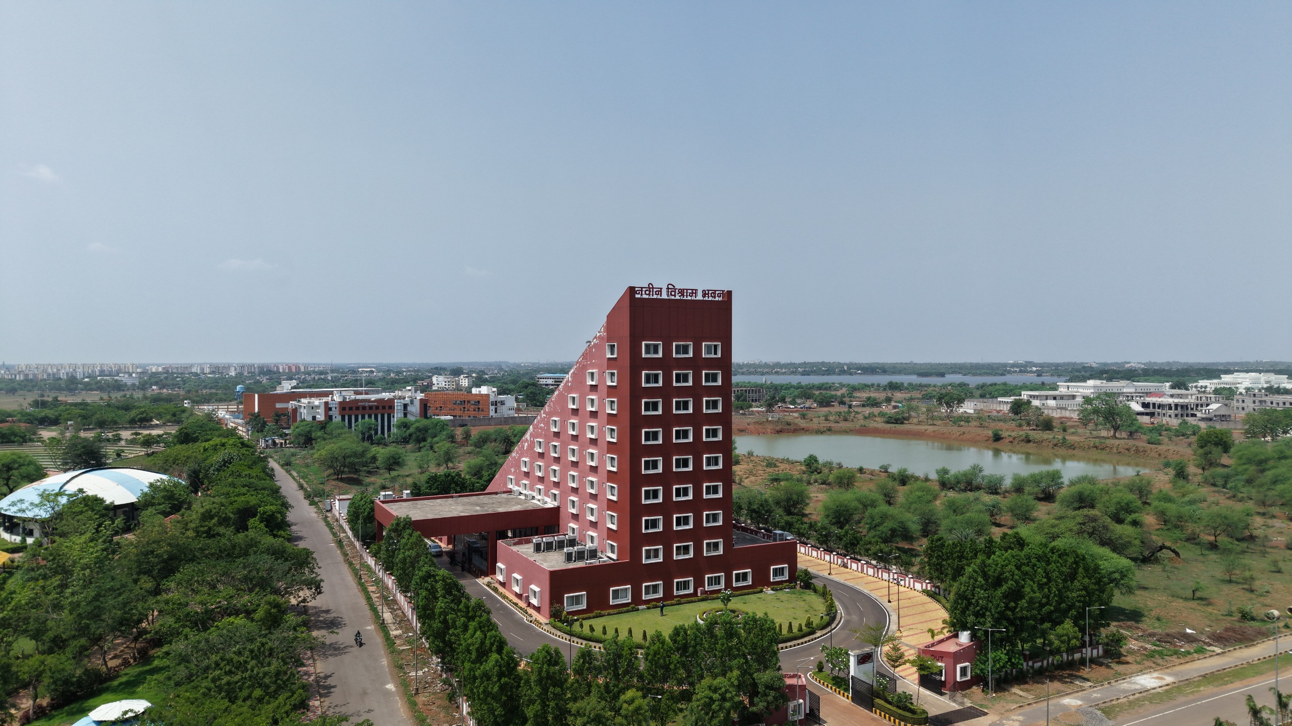 नवा रायपुर अटल नगर: विकास, निवेश और आधुनिक भारत का उभरता स्मार्ट शहर नवा रायपुर अटल नगर: विकास, निवेश और आधुनिक भारत का उभरता स्मार्ट शहर