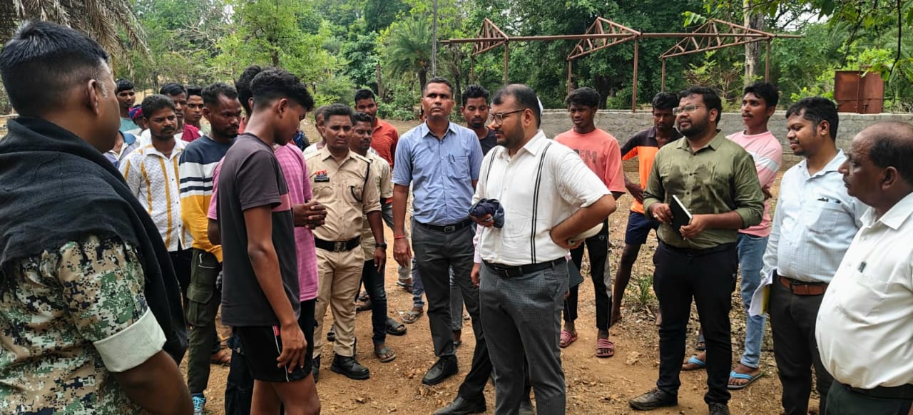बदलते बस्तर की नई तस्वीर, बंदूक के साए से सुशासन की छांव तक बदलते बस्तर की नई तस्वीर, बंदूक के साए से सुशासन की छांव तक
