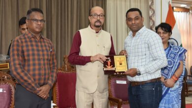 जीवन में ऐसा कार्य करें जिसमें केवल पाना नहीं, समाज को कुछ देना हो- राज्यपाल श्री रमेन डेका जीवन में ऐसा कार्य करें जिसमें केवल पाना नहीं, समाज को कुछ देना हो- राज्यपाल श्री रमेन डेका