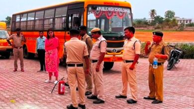 विद्यार्थियों की सुरक्षा के लिए स्कूल बसों का विशेष निरीक्षण विद्यार्थियों की सुरक्षा के लिए स्कूल बसों का विशेष निरीक्षण