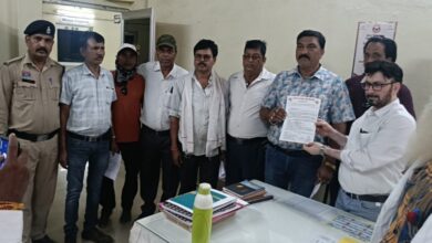सेल में संविदा कर्मियों की कटौती के विरोध में खदान मजदूर संघ का ज्ञापन, कर्मचारियों की समस्याओं के समाधान की मांग