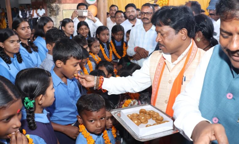 भानपुरी में हर्षोल्लास के साथ मनाया गया शाला प्रवेश उत्सव भानपुरी में हर्षोल्लास के साथ मनाया गया शाला प्रवेश उत्सव