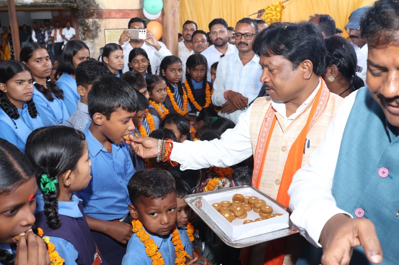 भानपुरी में हर्षोल्लास के साथ मनाया गया शाला प्रवेश उत्सव भानपुरी में हर्षोल्लास के साथ मनाया गया शाला प्रवेश उत्सव