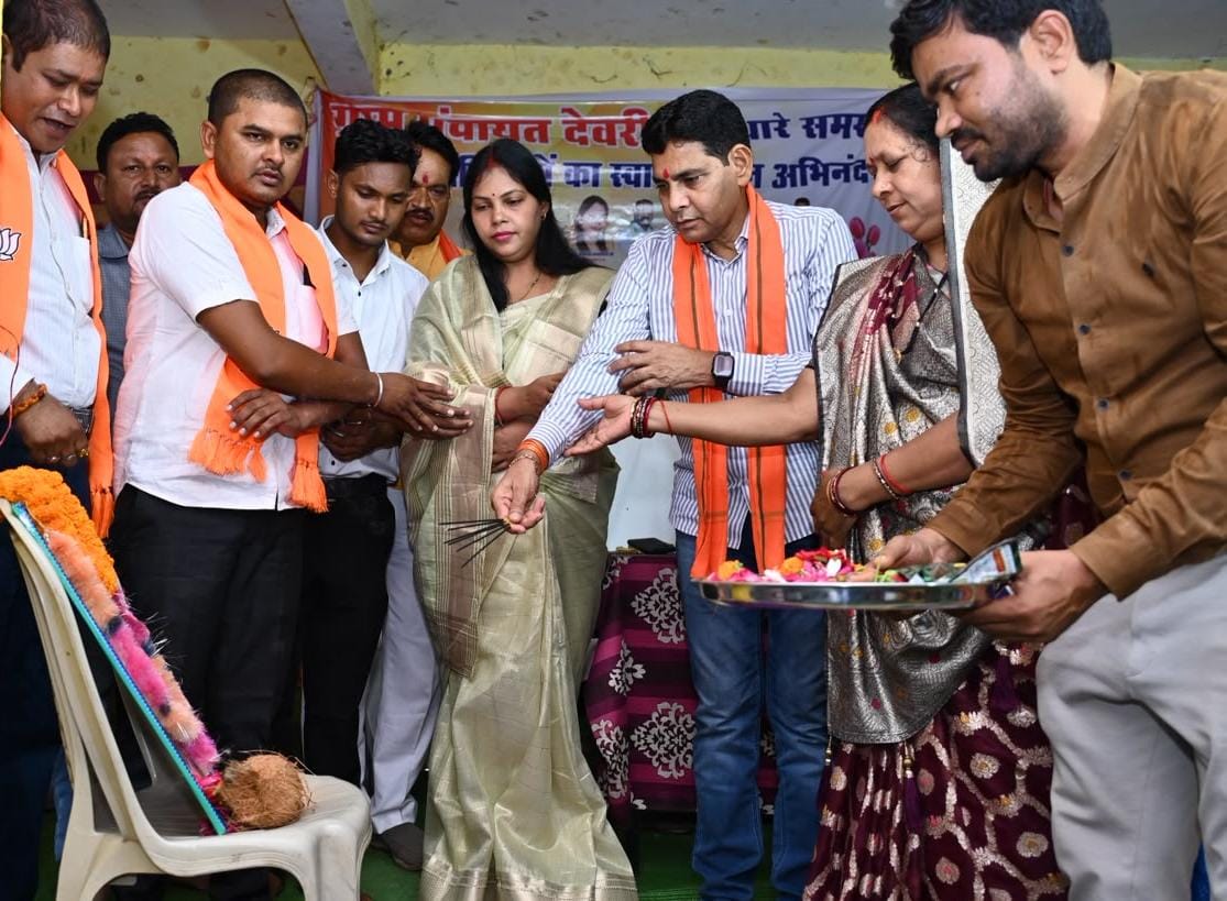 सरकार गांवों के समग्र विकास के लिए प्रतिबद्ध: राजस्व मंत्री श्री टंक राम वर्मा सरकार गांवों के समग्र विकास के लिए प्रतिबद्ध: राजस्व मंत्री श्री टंक राम वर्मा