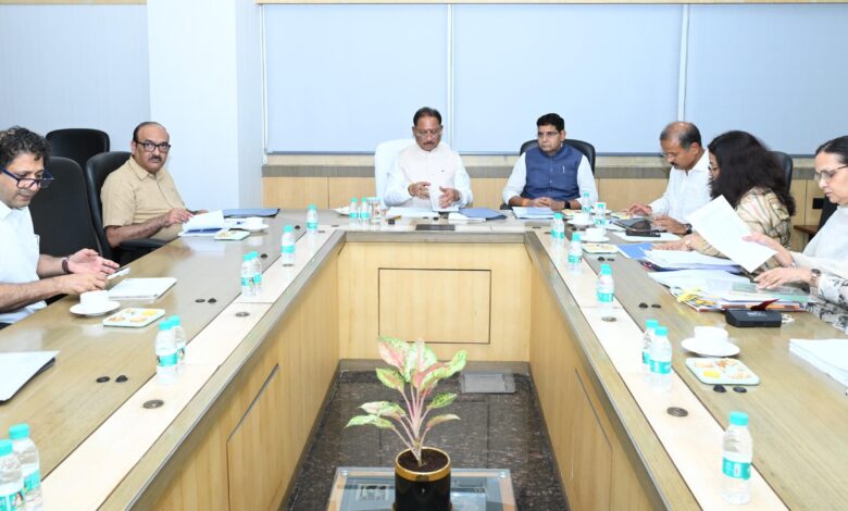 राज्य सरकार के नीतिगत सुधारों एवं नवाचारों से राजस्व प्रशासन में आया सकारात्मक बदलाव : मुख्यमंत्री श्री विष्णुदेव साय राज्य सरकार के नीतिगत सुधारों एवं नवाचारों से राजस्व प्रशासन में आया सकारात्मक बदलाव : मुख्यमंत्री श्री विष्णुदेव साय