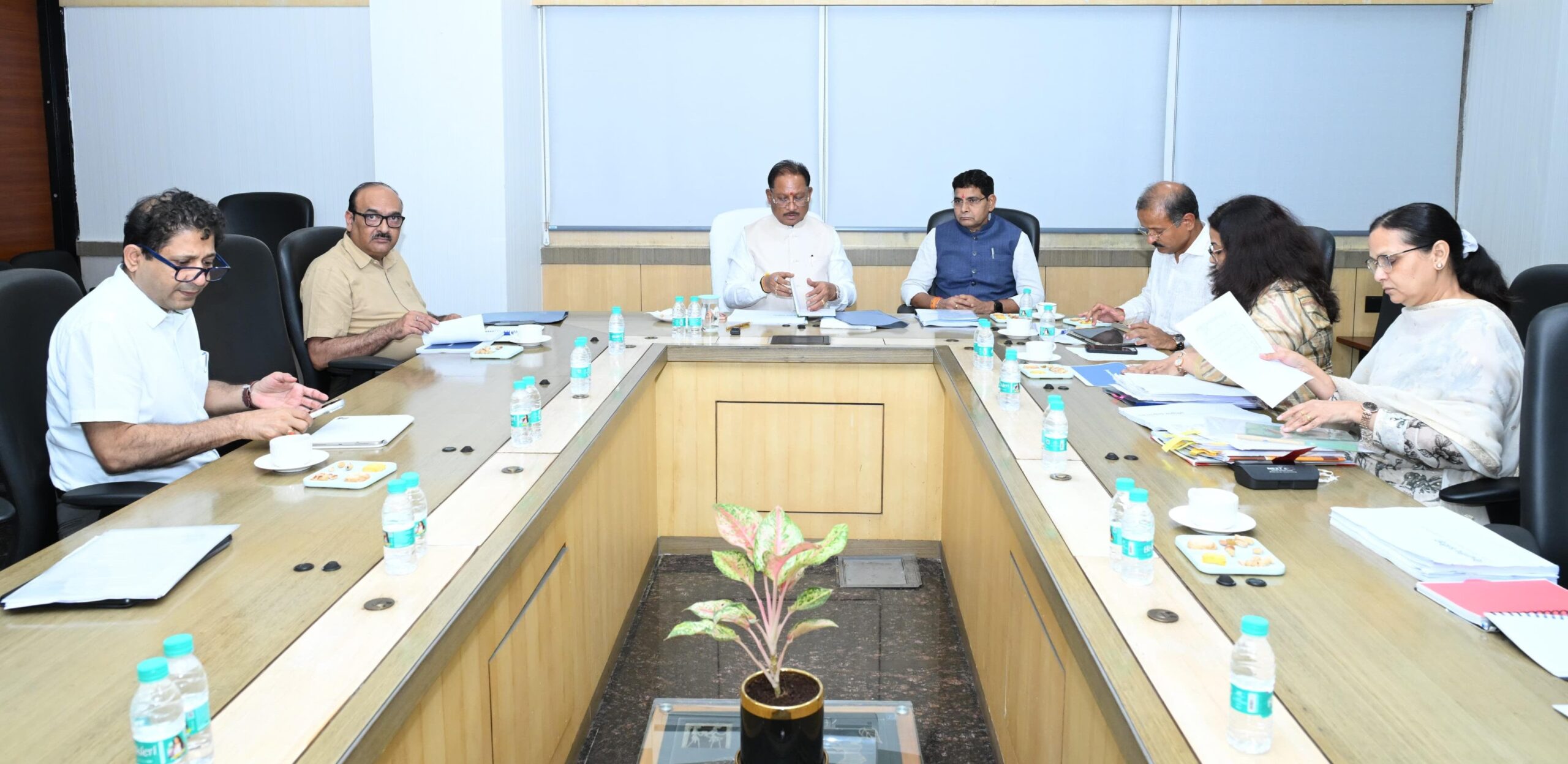 राज्य सरकार के नीतिगत सुधारों एवं नवाचारों से राजस्व प्रशासन में आया सकारात्मक बदलाव : मुख्यमंत्री श्री विष्णुदेव साय राज्य सरकार के नीतिगत सुधारों एवं नवाचारों से राजस्व प्रशासन में आया सकारात्मक बदलाव : मुख्यमंत्री श्री विष्णुदेव साय