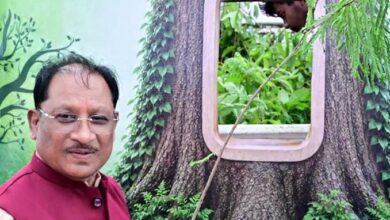 आज लगाया गया हर पौधा आने वाली पीढ़ियों के सुरक्षित भविष्य का आधार बनेगा : मुख्यमंत्री श्री विष्णुदेव साय आज लगाया गया हर पौधा आने वाली पीढ़ियों के सुरक्षित भविष्य का आधार बनेगा : मुख्यमंत्री श्री विष्णुदेव साय