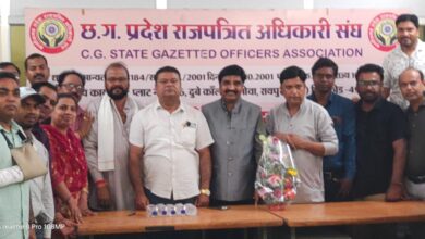 छत्तीसगढ़ की शासकीय पैथोलॉजी लैबों का संचालन एचएलएल को सौंपने के विरोध में स्वास्थ्य कर्मियों का आंदोलन, सरकार से निर्णय वापस लेने की मांग छत्तीसगढ़ की शासकीय पैथोलॉजी लैबों का संचालन एचएलएल को सौंपने के विरोध में स्वास्थ्य कर्मियों का आंदोलन, सरकार से निर्णय वापस लेने की मांग