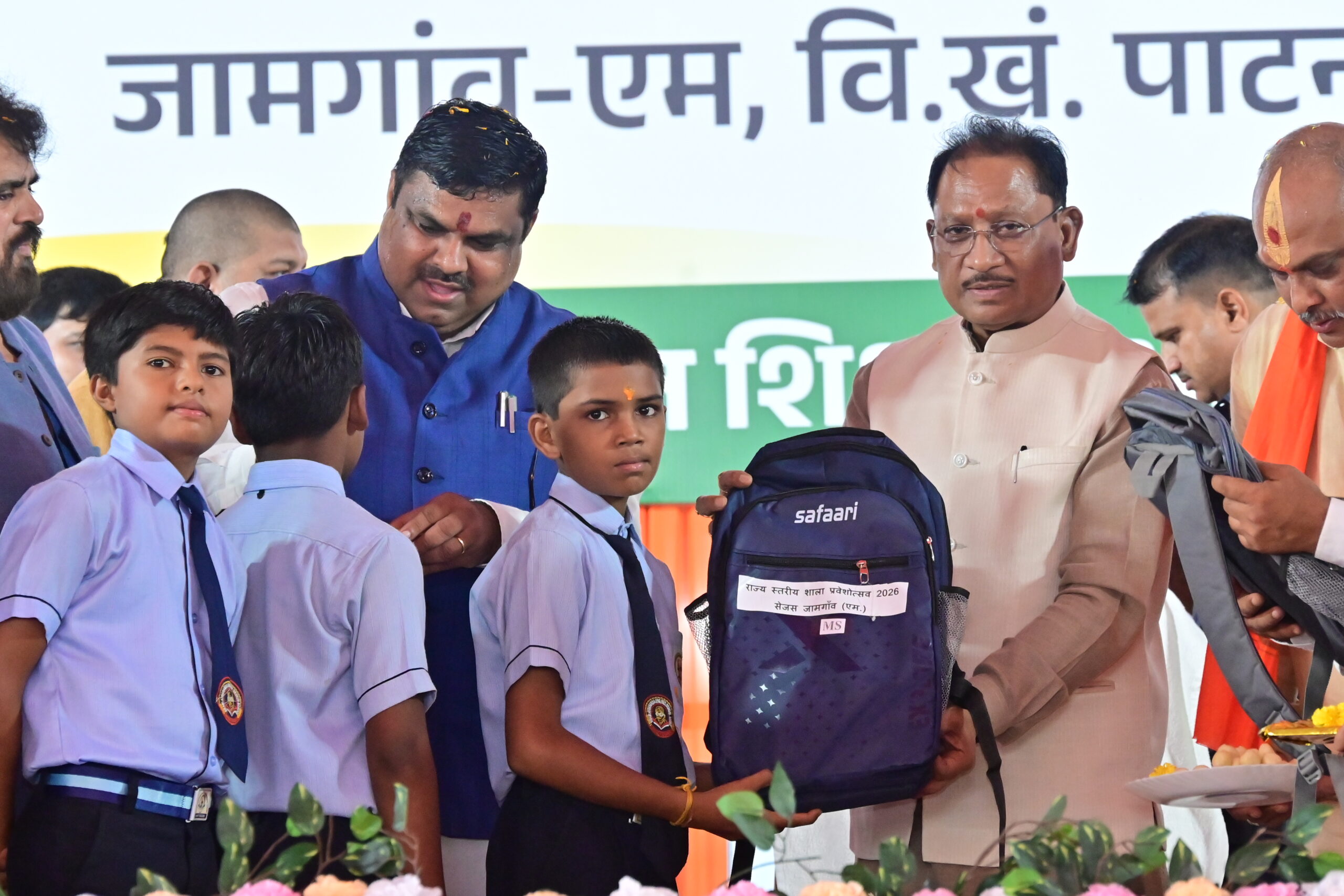 नई पीढ़ी का भविष्य संवारना ही हमारी सबसे बड़ी जिम्मेदारी : मुख्यमंत्री श्री विष्णुदेव साय नई पीढ़ी का भविष्य संवारना ही हमारी सबसे बड़ी जिम्मेदारी : मुख्यमंत्री श्री विष्णुदेव साय