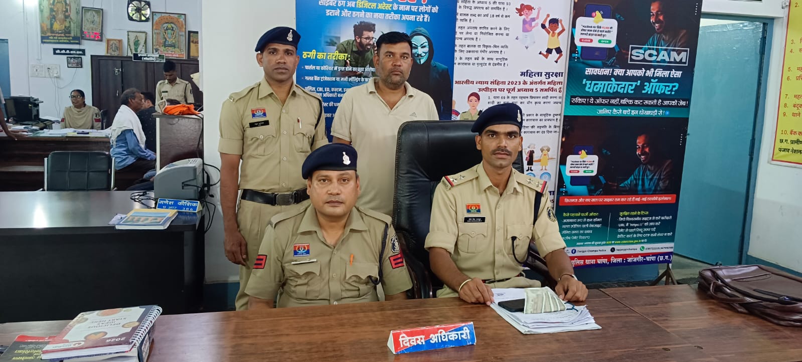चोरी का स्क्रैप कॉपर वायर खरीदने वाला आरोपी गिरफ्तार, मुख्य आरोपी पहले ही जा चुका है जेल चोरी का स्क्रैप कॉपर वायर खरीदने वाला आरोपी गिरफ्तार, मुख्य आरोपी पहले ही जा चुका है जेल