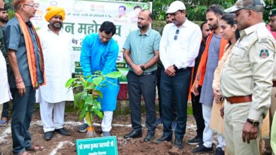 मुख्यमंत्री श्री विष्णुदेव साय के नेतृत्व में ‘‘एक पेड़ मां के नाम 3.0’’ अभियान को मिल रहा जन-जन का साथ मुख्यमंत्री श्री विष्णुदेव साय के नेतृत्व में ‘‘एक पेड़ मां के नाम 3.0’’ अभियान को मिल रहा जन-जन का साथ