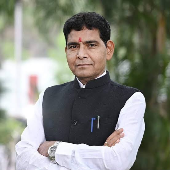 धमतरी में कृषि क्रांति: 22 नई सहकारी समितियों से किसानों की राह आसान धमतरी में कृषि क्रांति: 22 नई सहकारी समितियों से किसानों की राह आसान