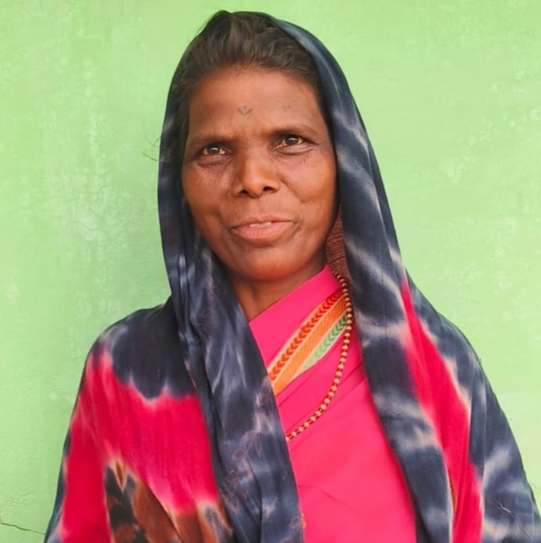 कच्चे घर से पक्के आशियाने तक : पीएम जनमन आवास योजना ने सरिता बैगा के जीवन में भरी खुशियों की नई रोशनी कच्चे घर से पक्के आशियाने तक : पीएम जनमन आवास योजना ने सरिता बैगा के जीवन में भरी खुशियों की नई रोशनी