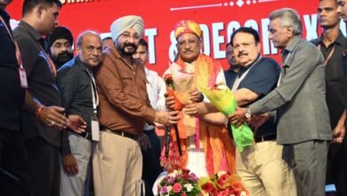 मजबूत अधोसंरचना और उद्योग अनुकूल नीतियों से तेजी से आगे बढ़ रहा छत्तीसगढ़ : मुख्यमंत्री श्री विष्णुदेव साय मजबूत अधोसंरचना और उद्योग अनुकूल नीतियों से तेजी से आगे बढ़ रहा छत्तीसगढ़ : मुख्यमंत्री श्री विष्णुदेव साय