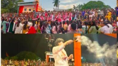 महानदी के तट पर आस्था का महाकुंभ: बनारस की तर्ज पर गूंजे वैदिक मंत्र महानदी के तट पर आस्था का महाकुंभ: बनारस की तर्ज पर गूंजे वैदिक मंत्र