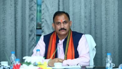स्थानीय छात्र हितों के साथ किसी भी तरह की अनदेखी नहीं होगी बर्दाश्त: श्री श्याम बिहारी जायसवाल स्थानीय छात्र हितों के साथ किसी भी तरह की अनदेखी नहीं होगी बर्दाश्त: श्री श्याम बिहारी जायसवाल