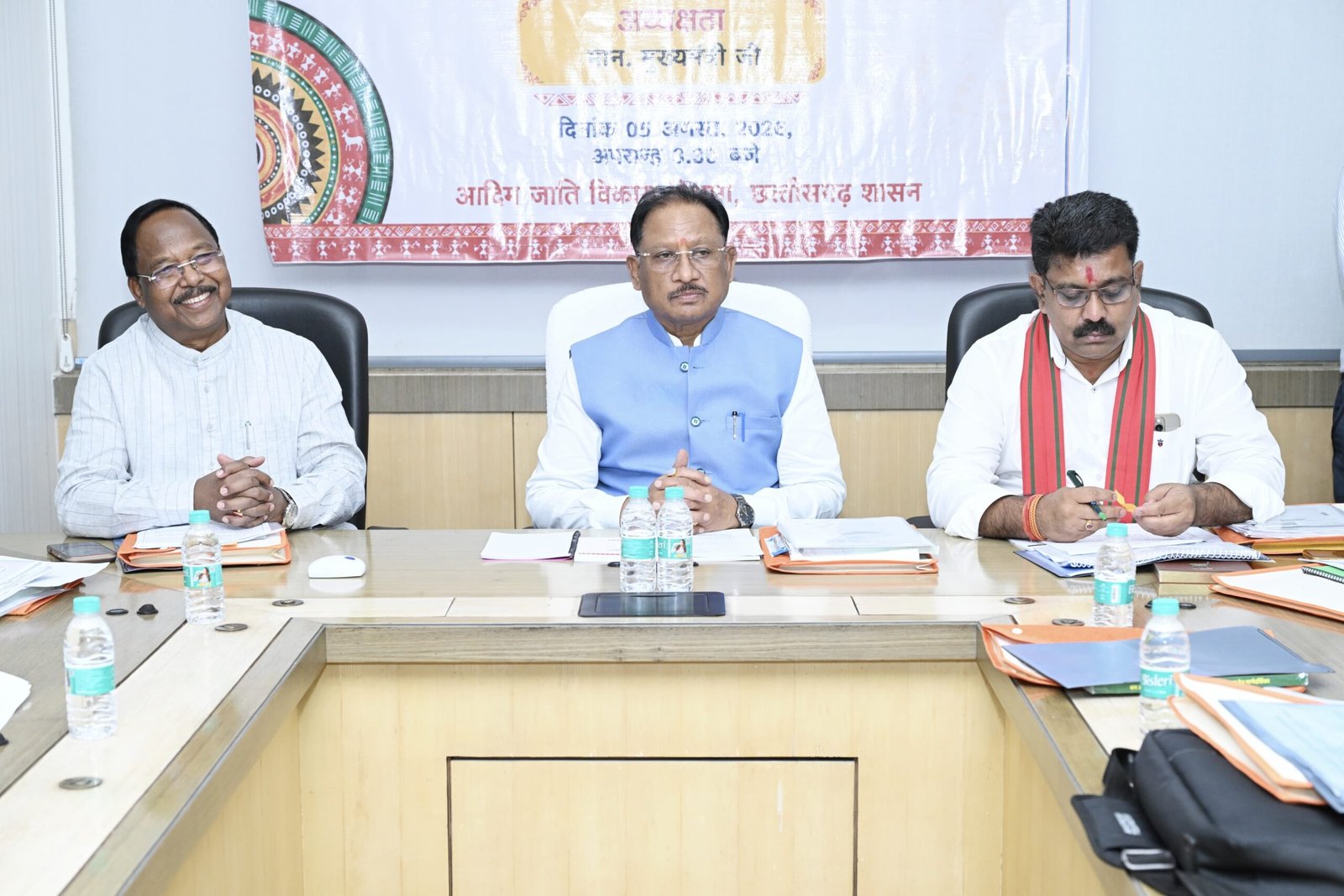मुख्यमंत्री श्री विष्णु देव साय की अध्यक्षता में वन अधिकार अधिनियम (FRA) एवं पेसा कानून (PESA) के प्रभावी क्रियान्वयन हेतु गठित टास्क फोर्स की पहली बैठक संपन्न मुख्यमंत्री श्री विष्णु देव साय की अध्यक्षता में वन अधिकार अधिनियम (FRA) एवं पेसा कानून (PESA) के प्रभावी क्रियान्वयन हेतु गठित टास्क फोर्स की पहली बैठक संपन्न
