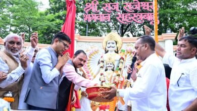 भगवान सहस्रबाहु की प्रतिमा का अनावरण, सामाजिक एकता और नई पीढ़ी के उत्थान का दिया संदेश भगवान सहस्रबाहु की प्रतिमा का अनावरण, सामाजिक एकता और नई पीढ़ी के उत्थान का दिया संदेश