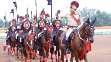 घुड़सवारों के साहस, महिला बैग पाईपर बैंड की लय और श्वान दल के रोमांचक प्रदर्शन से सजा स्वतंत्रता दिवस समारोह घुड़सवारों के साहस, महिला बैग पाईपर बैंड की लय और श्वान दल के रोमांचक प्रदर्शन से सजा स्वतंत्रता दिवस समारोह