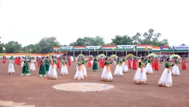 स्वतंत्रता दिवस समारोह : शालेय विद्यार्थियों की सांस्कृतिक प्रस्तुतियों ने बांधा समां स्वतंत्रता दिवस समारोह : शालेय विद्यार्थियों की सांस्कृतिक प्रस्तुतियों ने बांधा समां