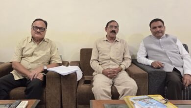 वक्फ बोर्ड अध्यक्ष डॉ. सलीम राज ने यूसीसी समिति सदस्यों से की सौजन्य मुलाकात वक्फ बोर्ड अध्यक्ष डॉ. सलीम राज ने यूसीसी समिति सदस्यों से की सौजन्य मुलाकात