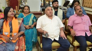 इतिहास, संस्कृति और स्वदेशी से आत्मनिर्भरता तक—‘मन की बात’ में देश की विकास यात्रा के विविध आयामों पर प्रधानमंत्री का प्रेरक संदेश इतिहास, संस्कृति और स्वदेशी से आत्मनिर्भरता तक—‘मन की बात’ में देश की विकास यात्रा के विविध आयामों पर प्रधानमंत्री का प्रेरक संदेश