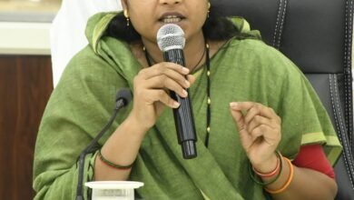 मंत्री श्रीमती लक्ष्मी राजवाड़े ने प्रभार जिला बलरामपुर की ली समीक्षा बैठक, योजनाओं का लाभ अंतिम व्यक्ति तक पहुंचाने दिए निर्देश मंत्री श्रीमती लक्ष्मी राजवाड़े ने प्रभार जिला बलरामपुर की ली समीक्षा बैठक, योजनाओं का लाभ अंतिम व्यक्ति तक पहुंचाने दिए निर्देश