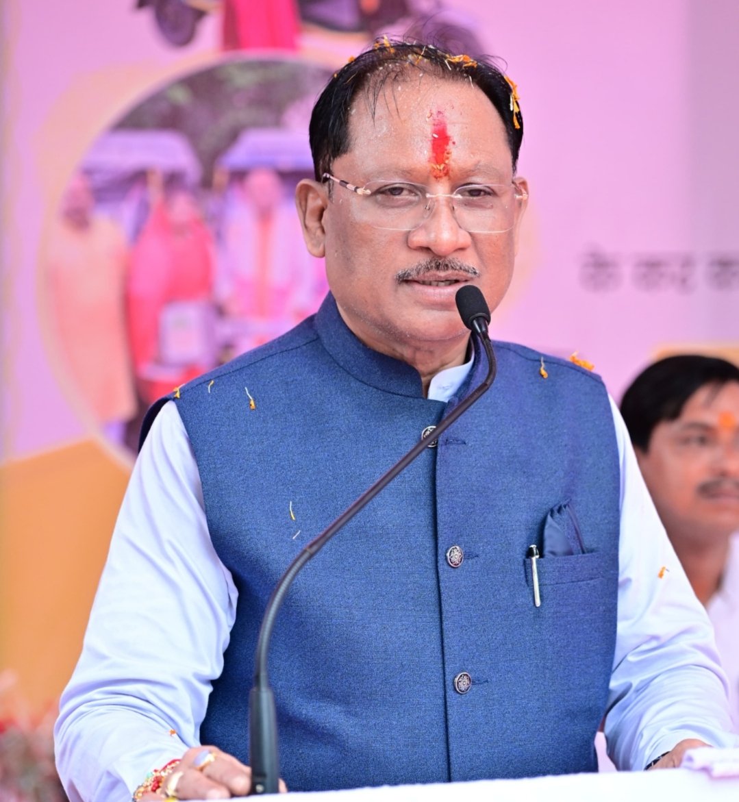 विष्णु भैया की योजना बनी सावित्री का सहारा, आर्थिक चिंता से मिली राहत विष्णु भैया की योजना बनी सावित्री का सहारा, आर्थिक चिंता से मिली राहत