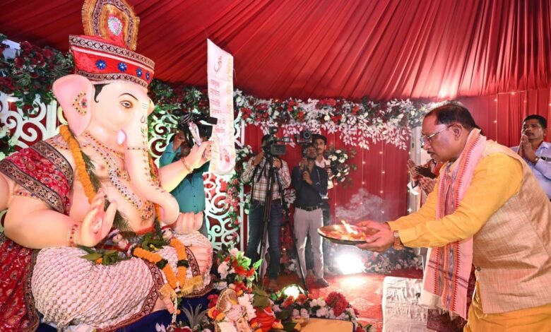 *मुख्यमंत्री निवास में विराजे भगवान गणेश *मुख्यमंत्री निवास में विराजे भगवान गणेश
