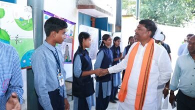 मेरे सपनों का भारत’ चित्रकला एवं भाषण प्रतियोगिता में बच्चों ने दिखाई प्रतिभा मेरे सपनों का भारत’ चित्रकला एवं भाषण प्रतियोगिता में बच्चों ने दिखाई प्रतिभा