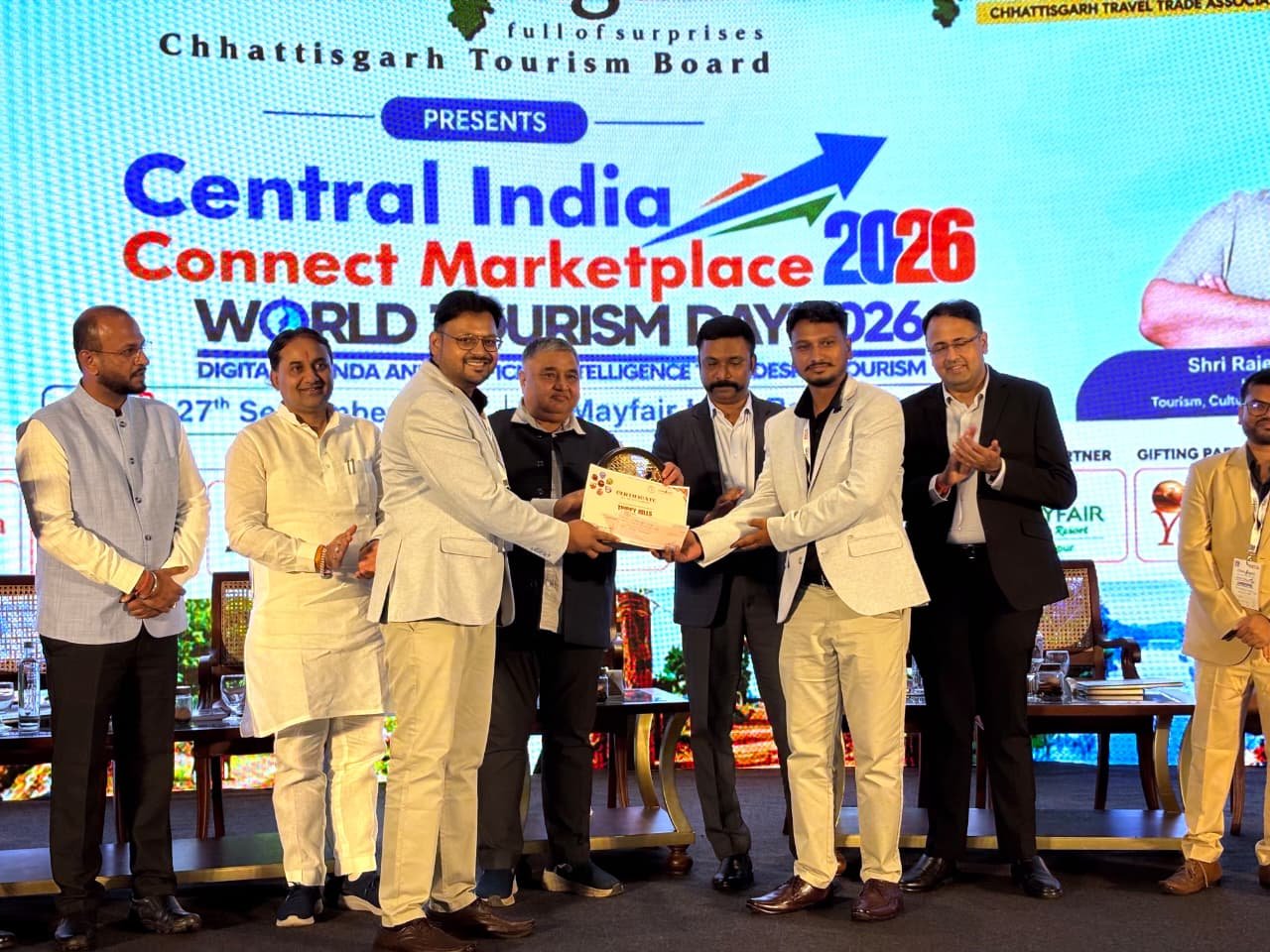 पर्यटन के नक्शे पर जशपुर की नई पहचान, ‘ट्रिप्पी हिल्स’ को सर्वश्रेष्ठ एडवेंचर टूरिज्म अवॉर्ड 2026 पर्यटन के नक्शे पर जशपुर की नई पहचान, ‘ट्रिप्पी हिल्स’ को सर्वश्रेष्ठ एडवेंचर टूरिज्म अवॉर्ड 2026