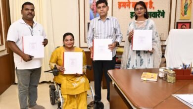 ब्रेल पुस्तक से दृष्टिबाधित विद्यार्थियों को कानूनी अधिकारों और शासकीय योजनाओं की मिलेगी जानकारी – राजस्व मंत्री श्री टंक राम वर्मा ब्रेल पुस्तक से दृष्टिबाधित विद्यार्थियों को कानूनी अधिकारों और शासकीय योजनाओं की मिलेगी जानकारी – राजस्व मंत्री श्री टंक राम वर्मा