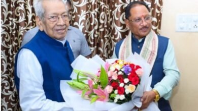 मुख्यमंत्री श्री विष्णु देव साय ने ओडिशा के राज्यपाल डॉ. हरि बाबू कंभमपति से की शिष्टाचार भेंट मुख्यमंत्री श्री विष्णु देव साय ने ओडिशा के राज्यपाल डॉ. हरि बाबू कंभमपति से की शिष्टाचार भेंट