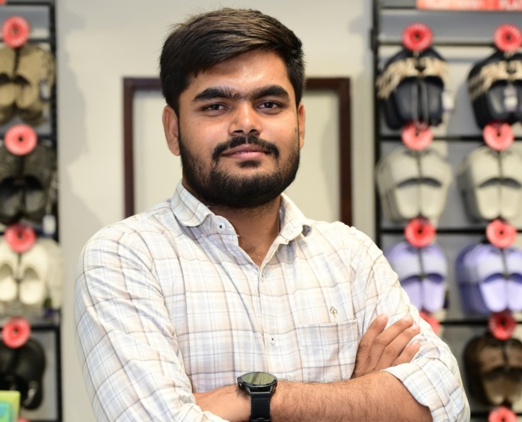 विज्ञान एवं वाणिज्य संकाय के हजारों युवाओं के साथ अन्याय, व्याख्याता भर्ती विज्ञापन पर उठा सवाल : प्रशांत पण्डा विज्ञान एवं वाणिज्य संकाय के हजारों युवाओं के साथ अन्याय, व्याख्याता भर्ती विज्ञापन पर उठा सवाल : प्रशांत पण्डा