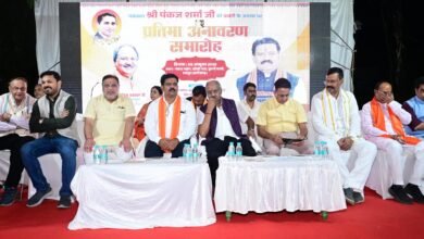 पत्रकार स्व. पंकज शर्मा की प्रतिमा का उप मुख्यमंत्री श्री विजय शर्मा ने किया अनावरण, पत्रकारिता में योगदान को किया गया याद पत्रकार स्व. पंकज शर्मा की प्रतिमा का उप मुख्यमंत्री श्री विजय शर्मा ने किया अनावरण, पत्रकारिता में योगदान को किया गया याद