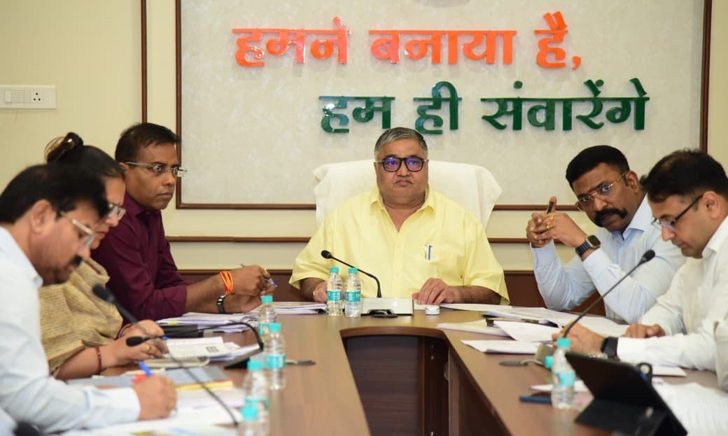 पर्यटन, संस्कृति, धार्मिक न्यास एवं धर्मस्व मंत्री श्री राजेश अग्रवाल ने की विभागीय योजनाओं की उच्चस्तरीय समीक्षा, अधिकारियों को दिए महत्वपूर्ण निर्देश पर्यटन, संस्कृति, धार्मिक न्यास एवं धर्मस्व मंत्री श्री राजेश अग्रवाल ने की विभागीय योजनाओं की उच्चस्तरीय समीक्षा, अधिकारियों को दिए महत्वपूर्ण निर्देश